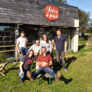 l'arbre à pain l'arbre à pain